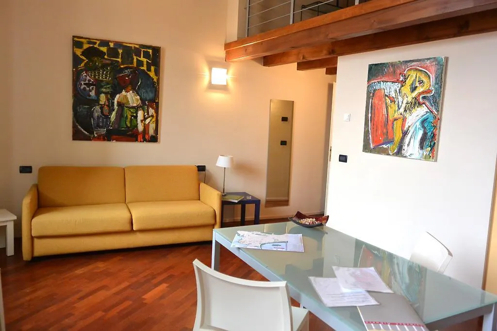 Residence Alcorso Mantova 2*,